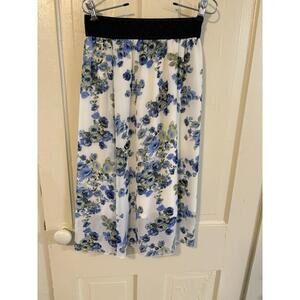 LuLaRoe Lola XXS White Blue Floral Skirt